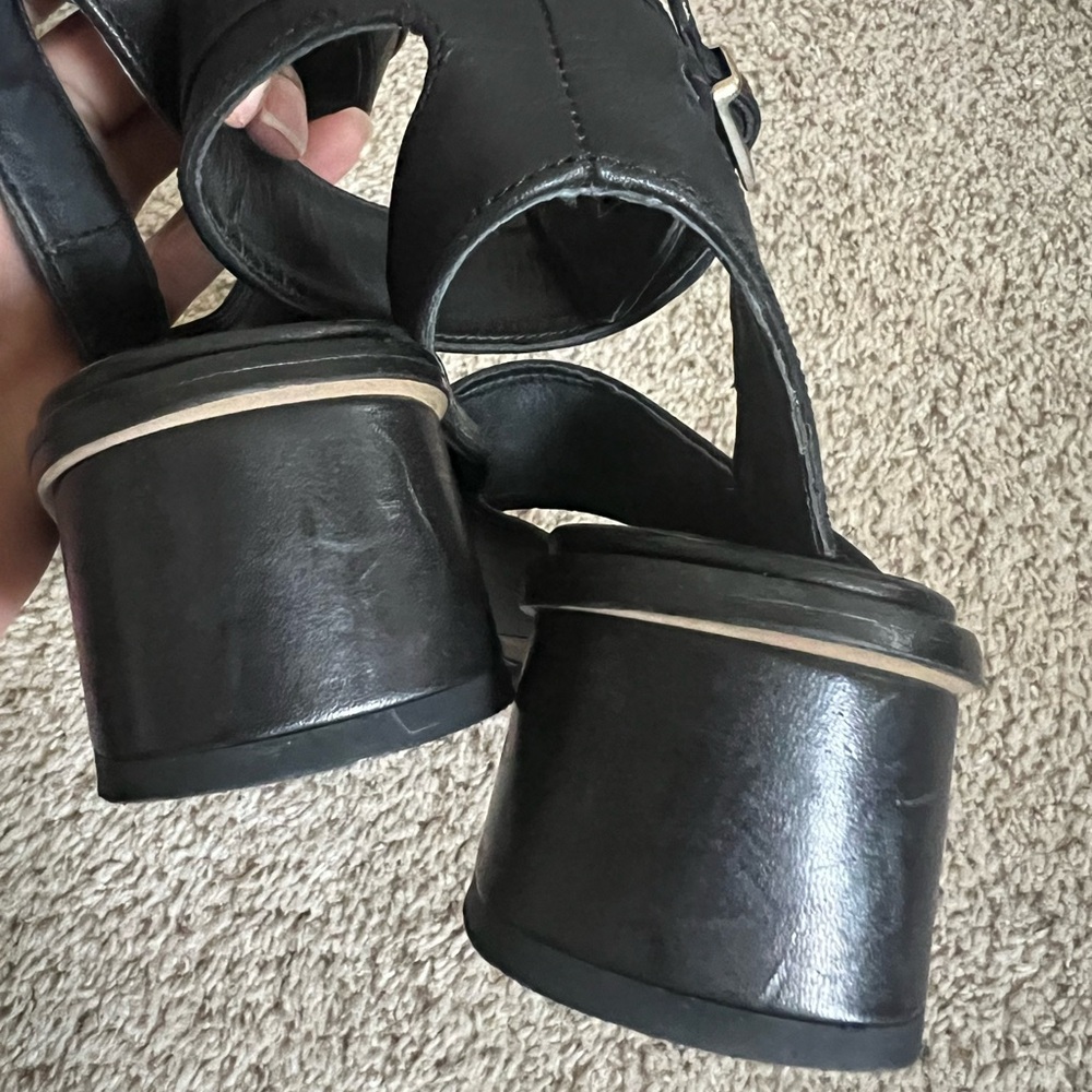 ASOS LEATHER STRAPPY SANDALS - Picture 7 of 7